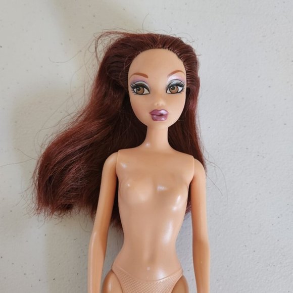 Mattel My Scene Barbie Doll CHELSEA with Straight Long Red Hair and Brown Eyes - Picture 1 of 7